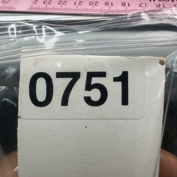 Green Chandelier Earrings Gold Tone Rhinestone Beaded Pierced Statement 2" - Picture 8 of 9